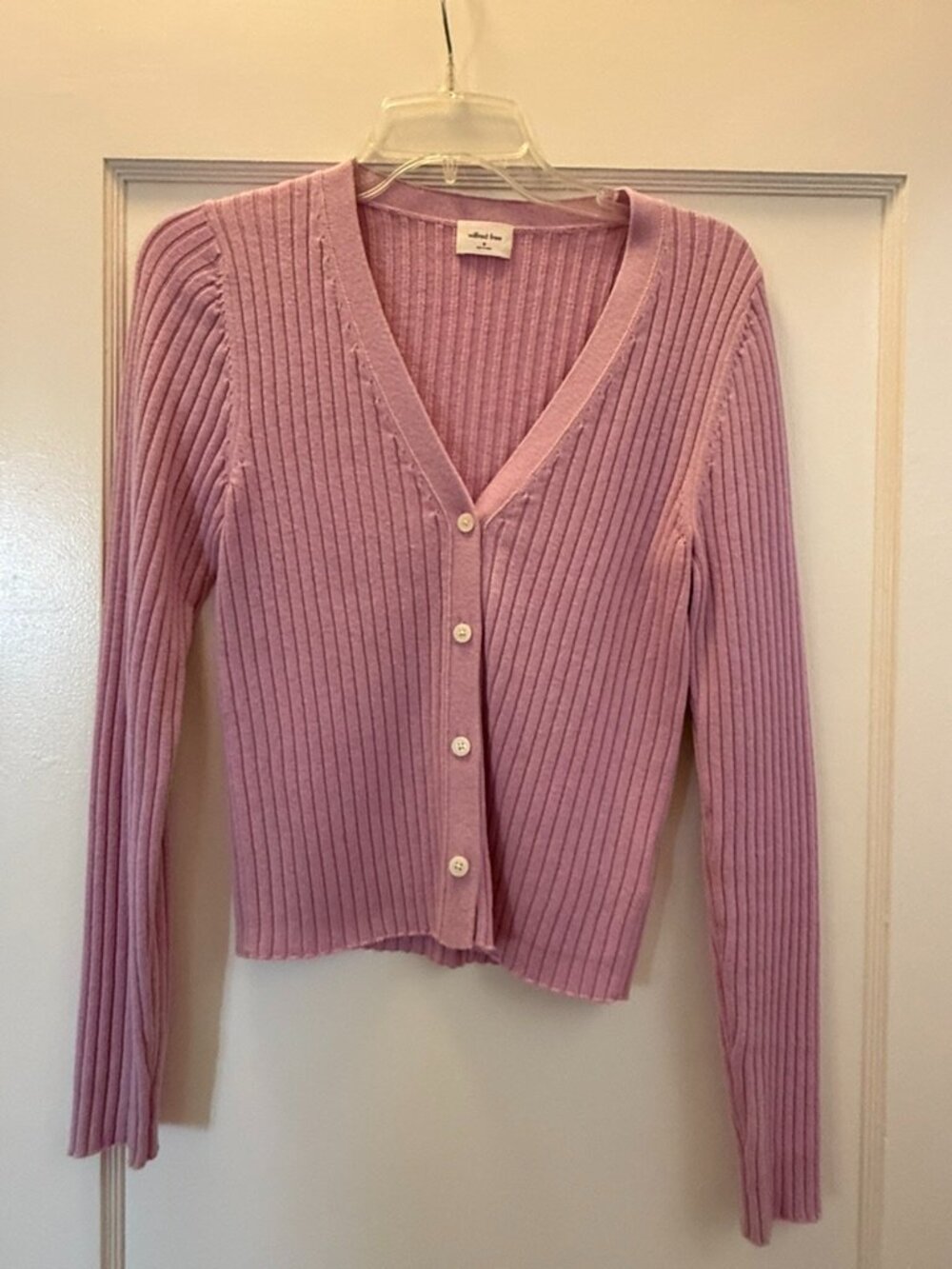 Aritzia Wilfred Free Pink Ribbed V-Neck Cardigan Sweater M